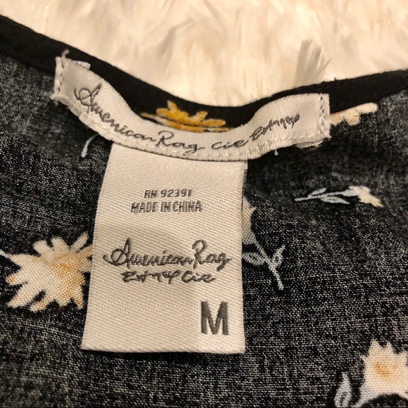 ❌SOLD❌ American Rag long sleeved floral mini dress - Picture 6 of 6